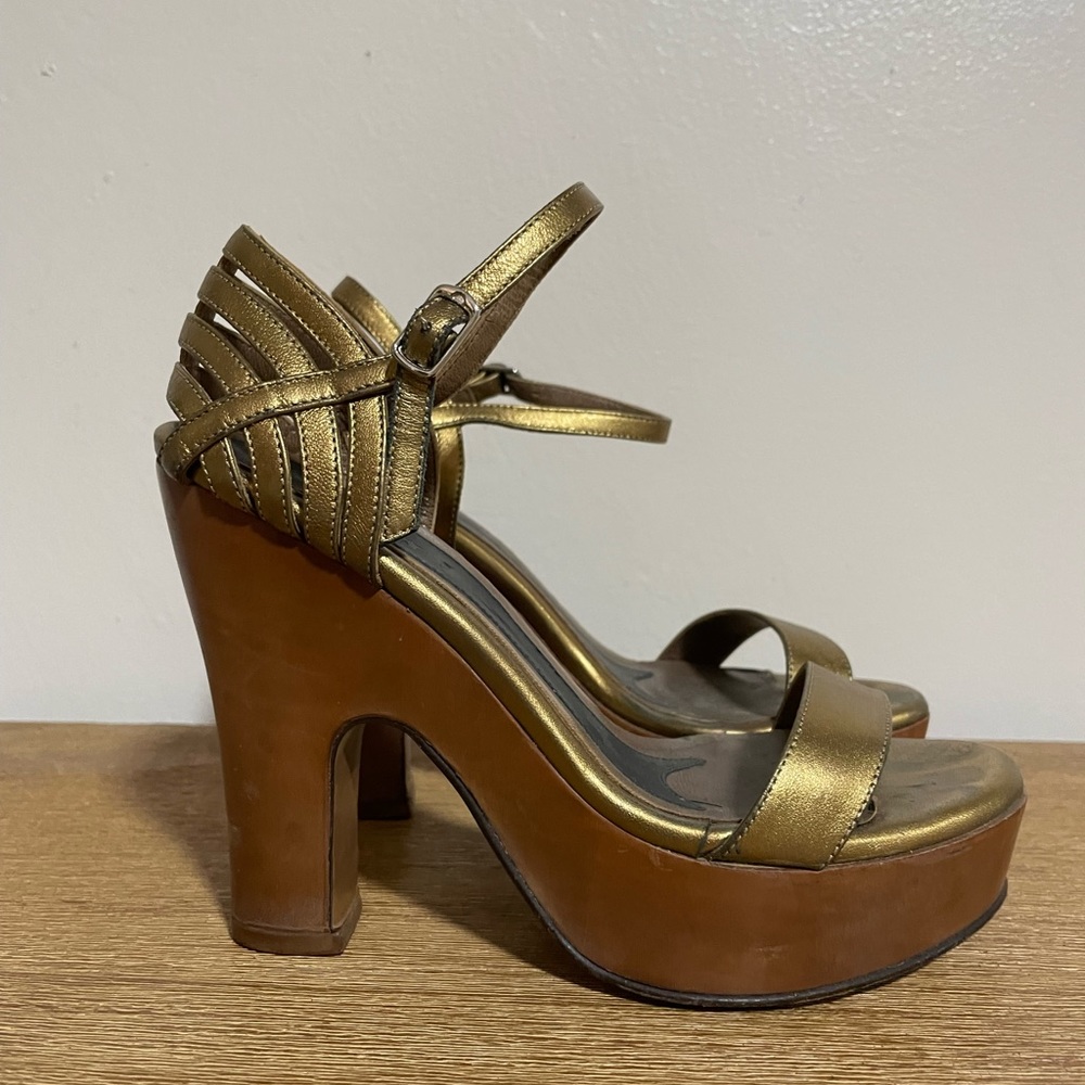 Y2K Vintage MARNI Gold CHUNKY Heels Size 5.5